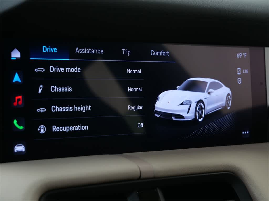 Thumbnail: 2022 Porsche Taycan - 29