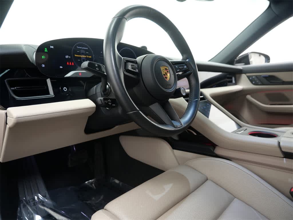 Thumbnail: 2022 Porsche Taycan - 4