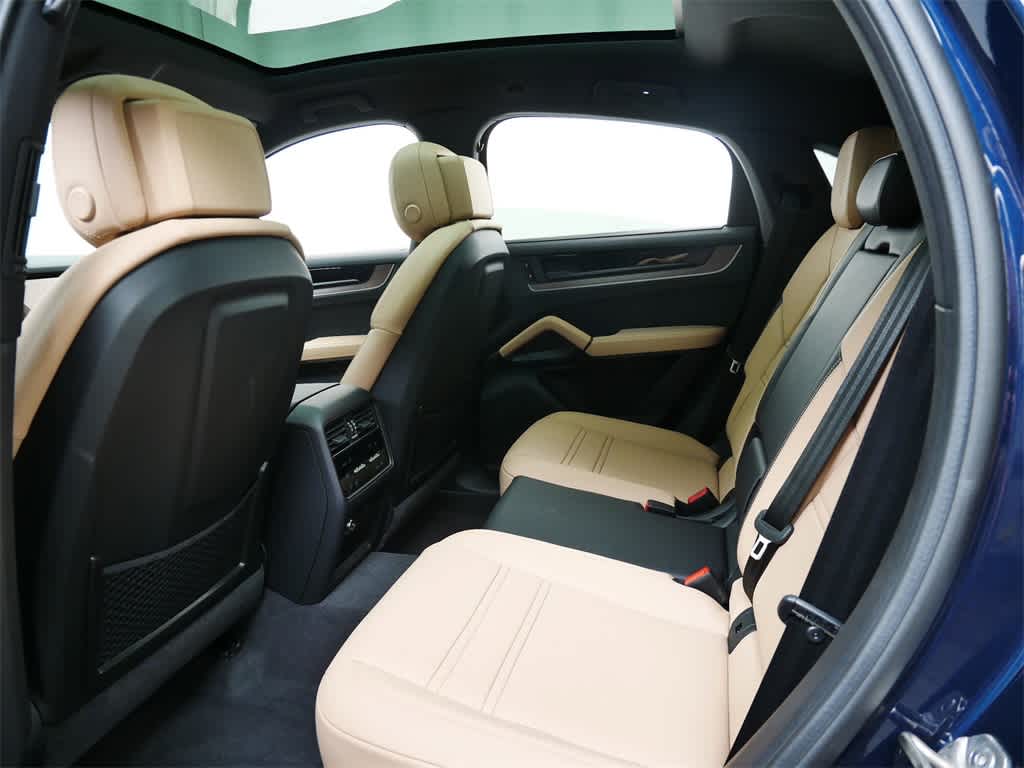 Thumbnail: 2025 Porsche Cayenne - 11