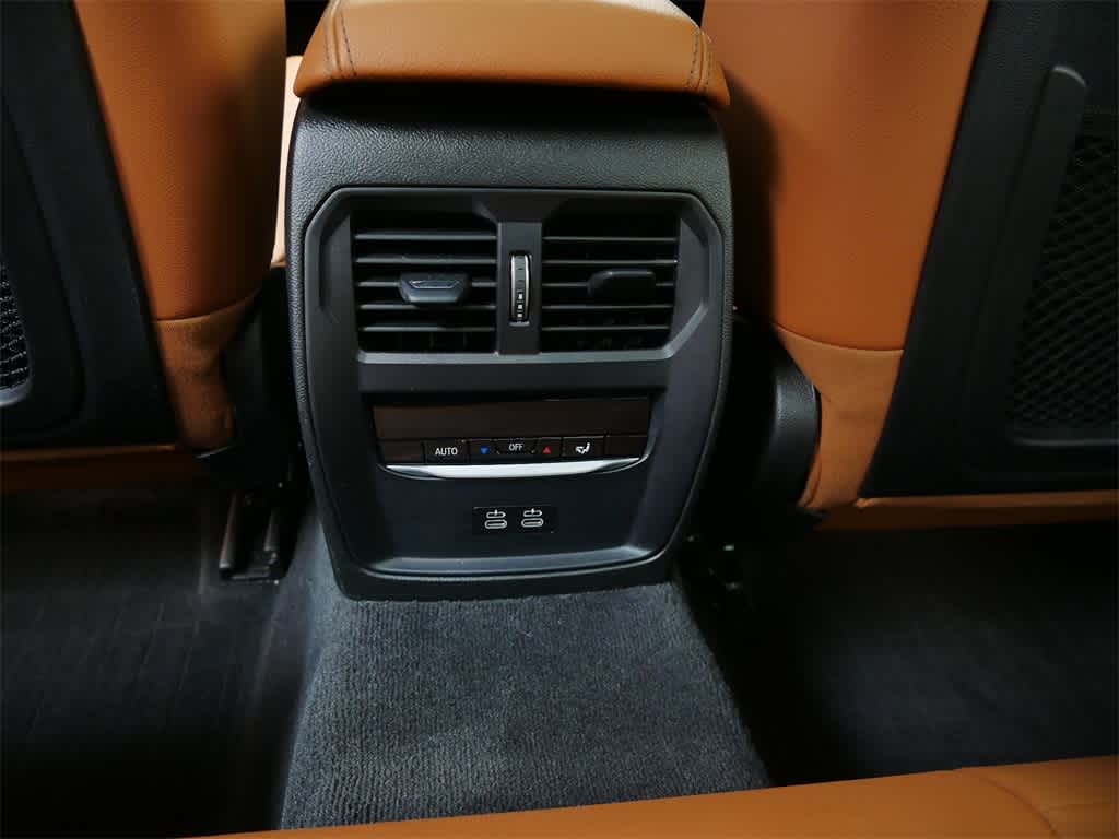 Thumbnail: 2021 BMW 3 Series - 15