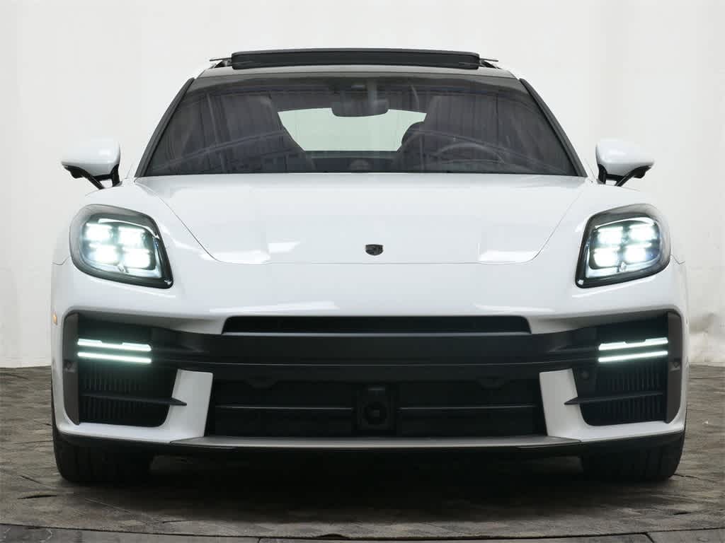 Thumbnail: 2025 Porsche Panamera - 10