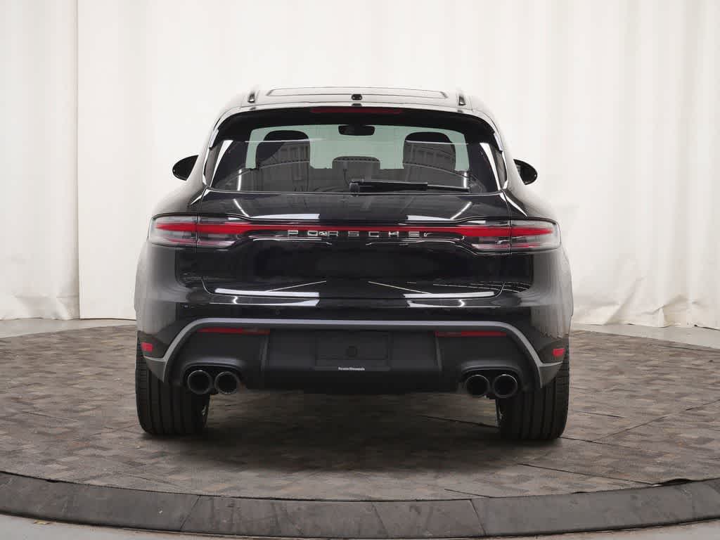 Thumbnail: 2026 Porsche Macan - 6