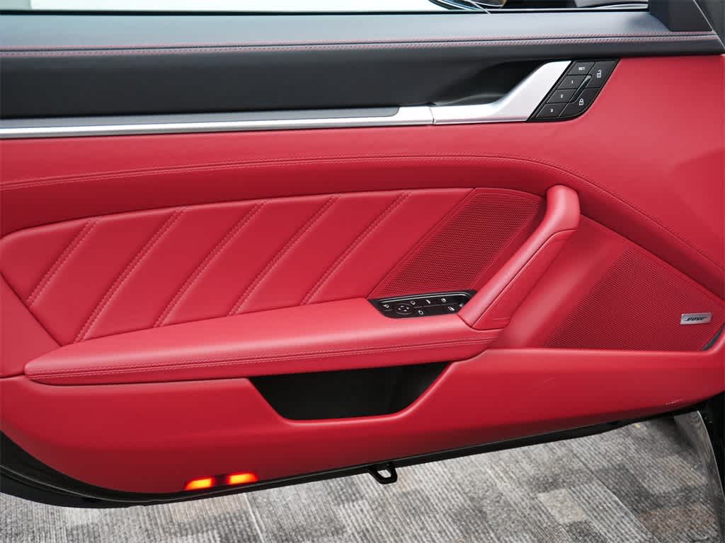 Thumbnail: 2026 Porsche 911 - 11