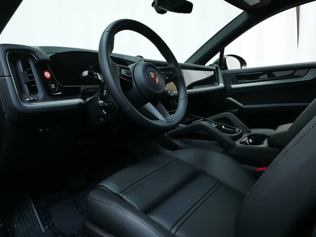 Thumbnail: 2026 Porsche Cayenne - 4