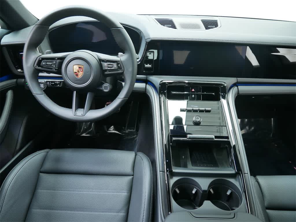 Thumbnail: 2026 Porsche Panamera - 16