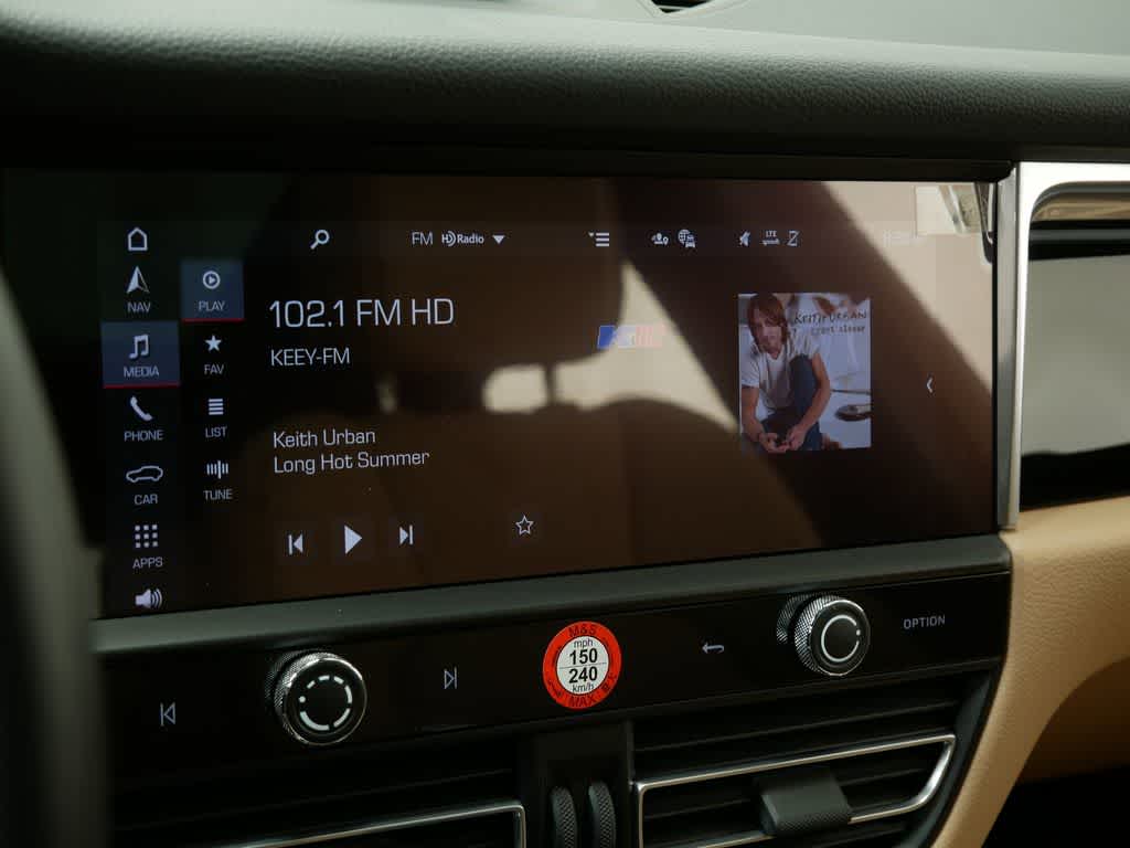 Thumbnail: 2025 Porsche Macan - 26