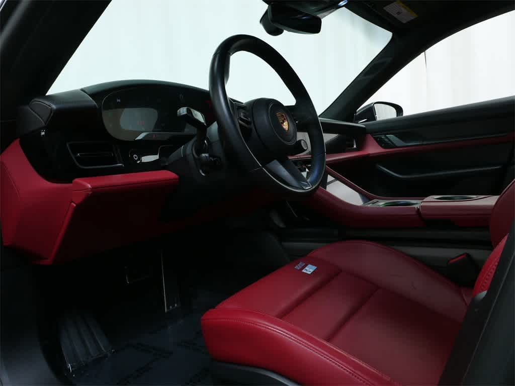 Thumbnail: 2021 Porsche Taycan - 4