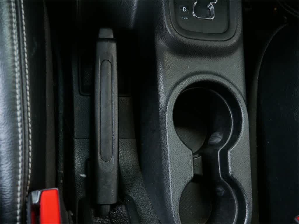 Thumbnail: 2017 Jeep Wrangler - 27