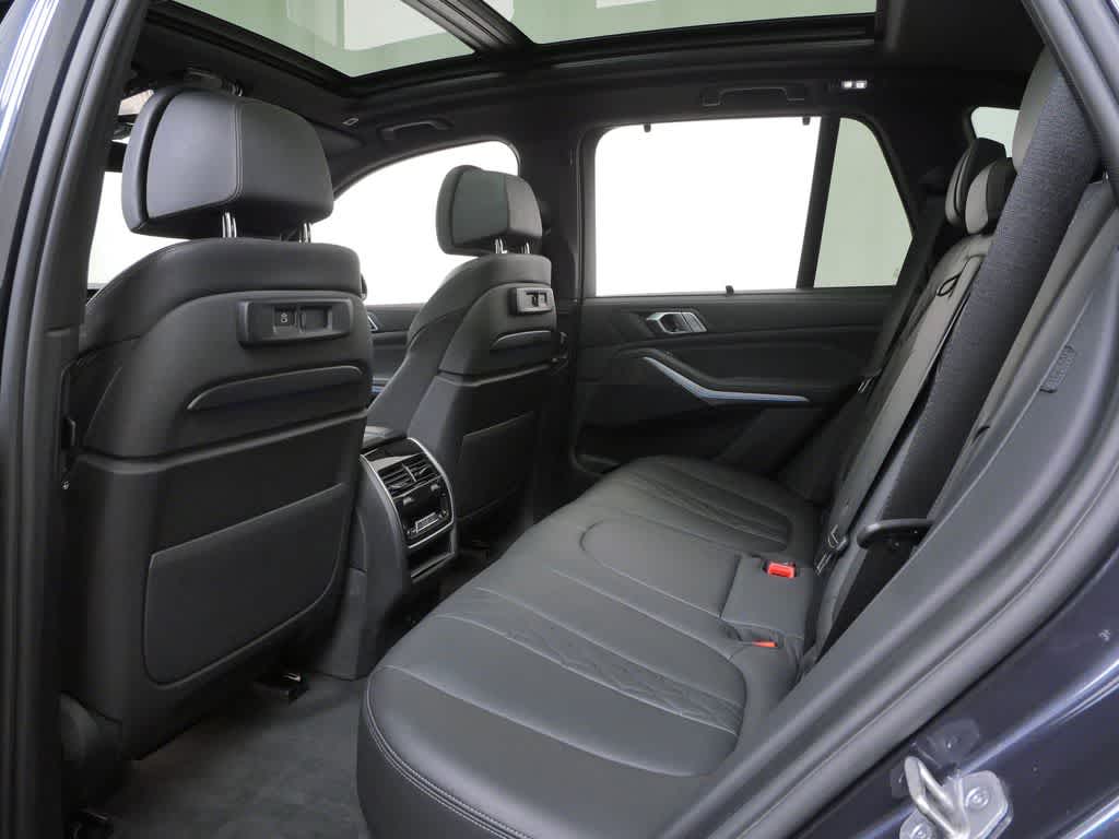 Thumbnail: 2021 BMW X5 - 14