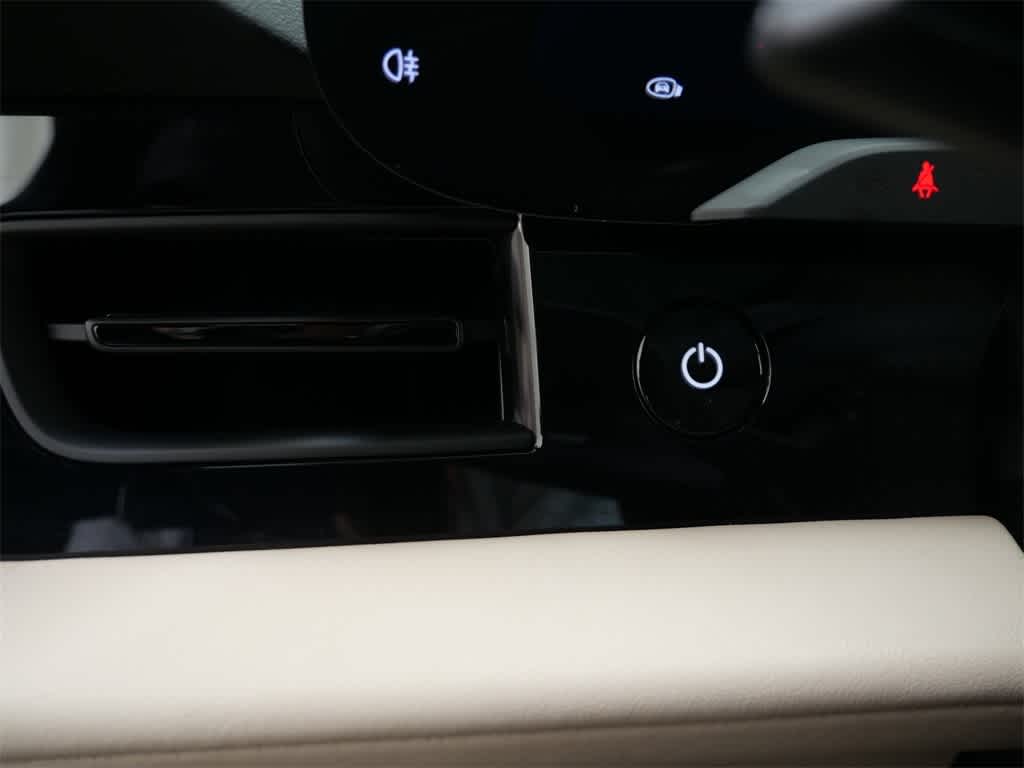 Thumbnail: 2022 Porsche Taycan - 18