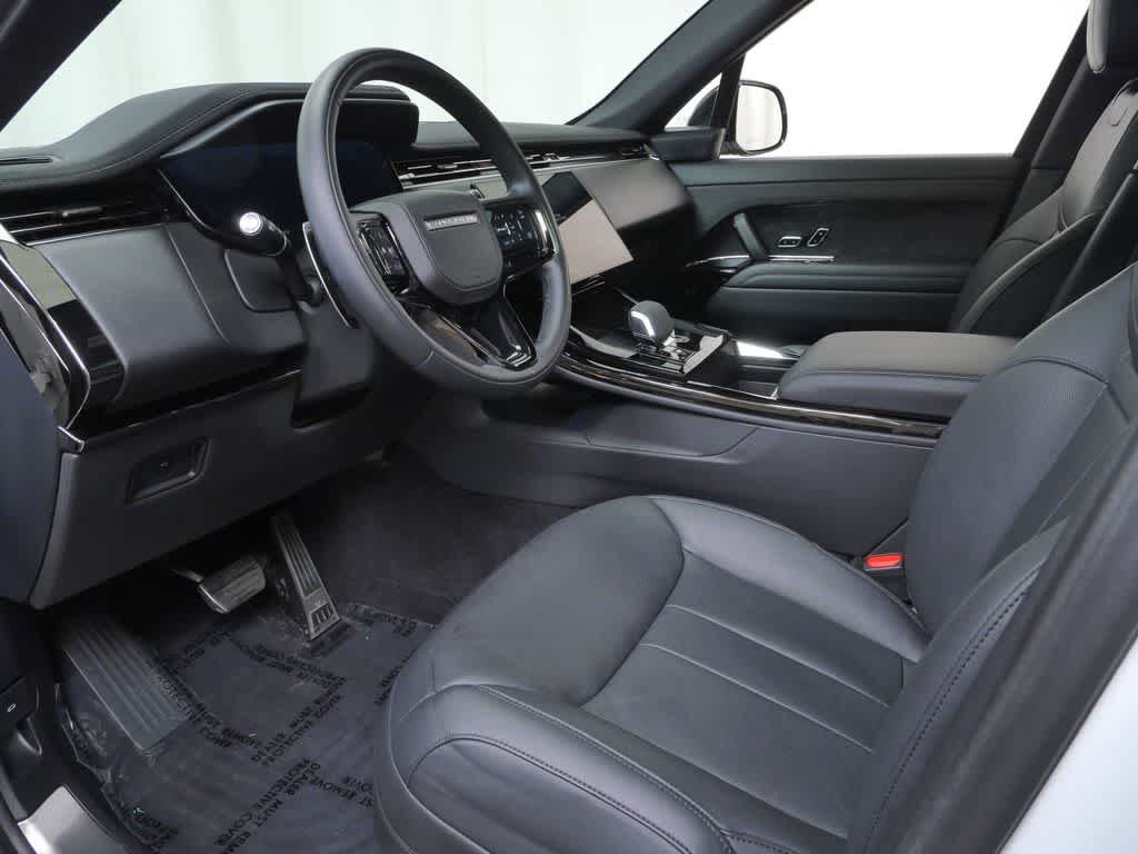 Thumbnail: 2024 Land Rover Range Rover Sport - 4