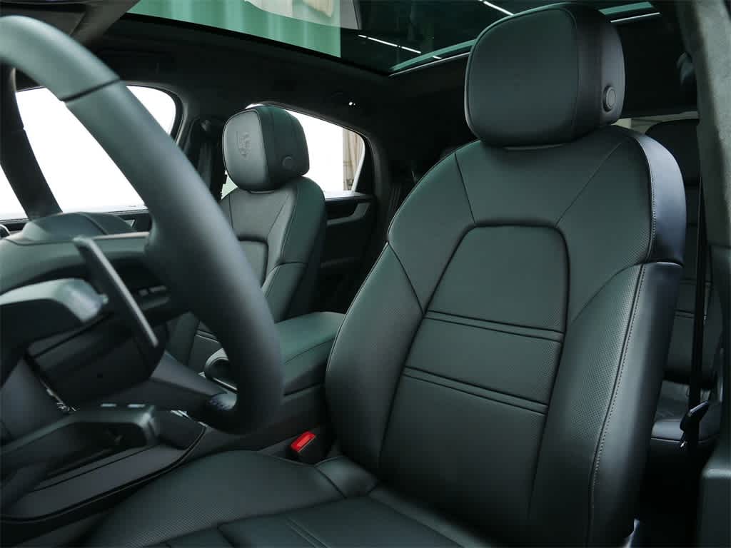 Thumbnail: 2025 Porsche Cayenne - 5