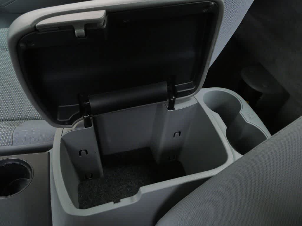 Thumbnail: 2011 Toyota Tacoma - 25