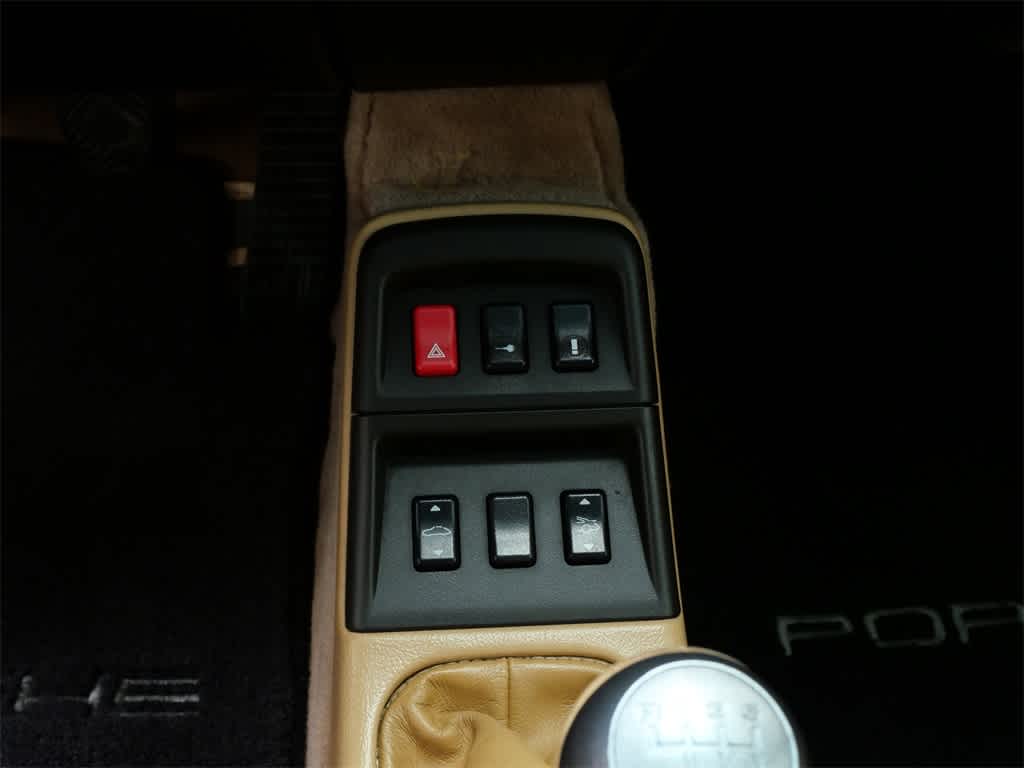 Thumbnail: 1998 Porsche 911 - 14