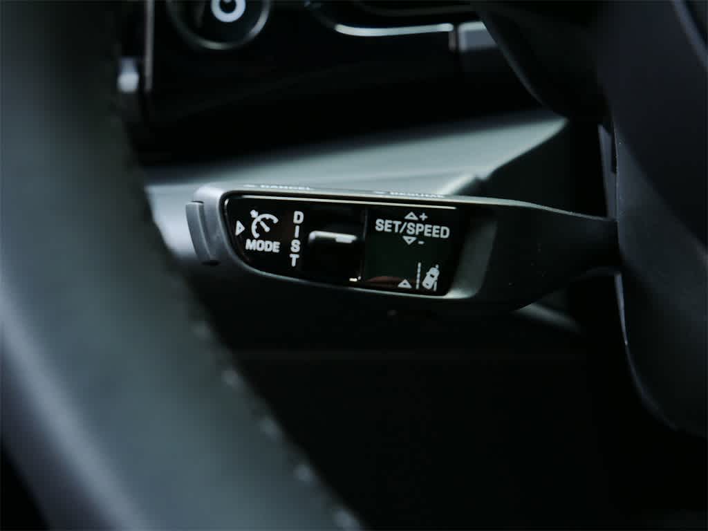 Thumbnail: 2025 Porsche Macan - 19