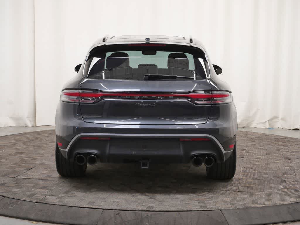 Thumbnail: 2023 Porsche Macan - 6