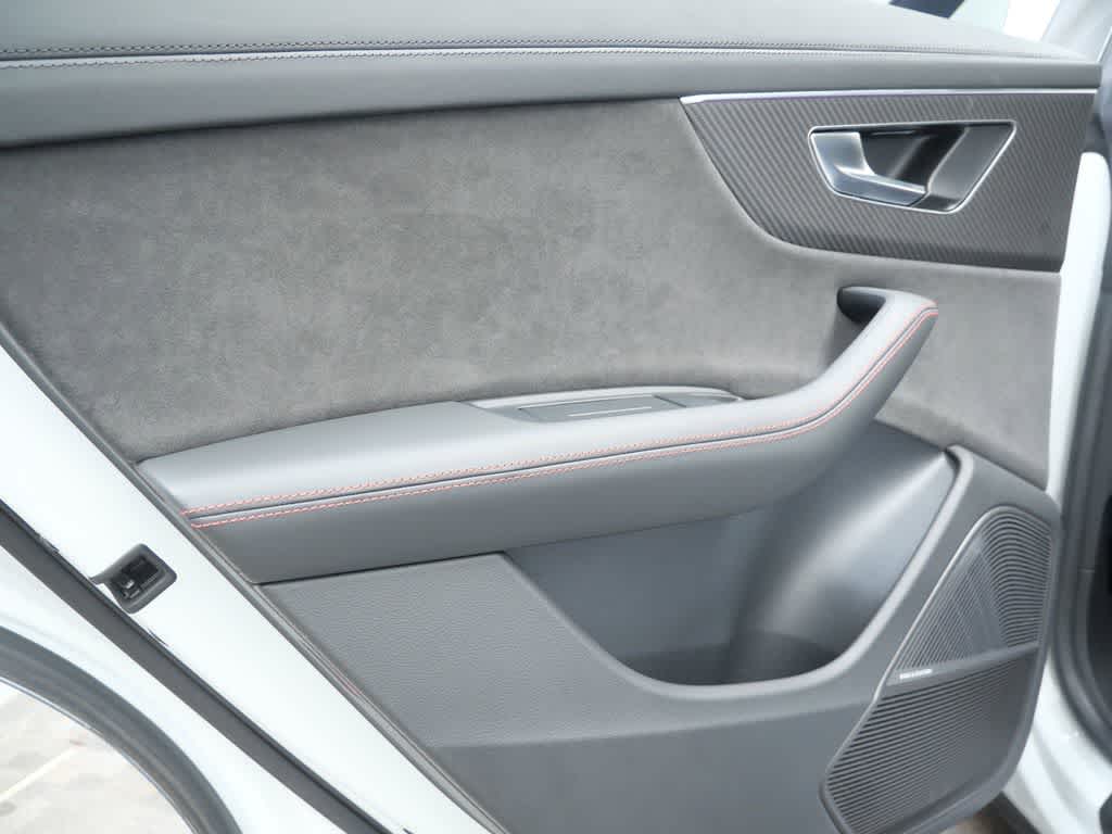 Thumbnail: 2021 Audi RS Q8 - 13