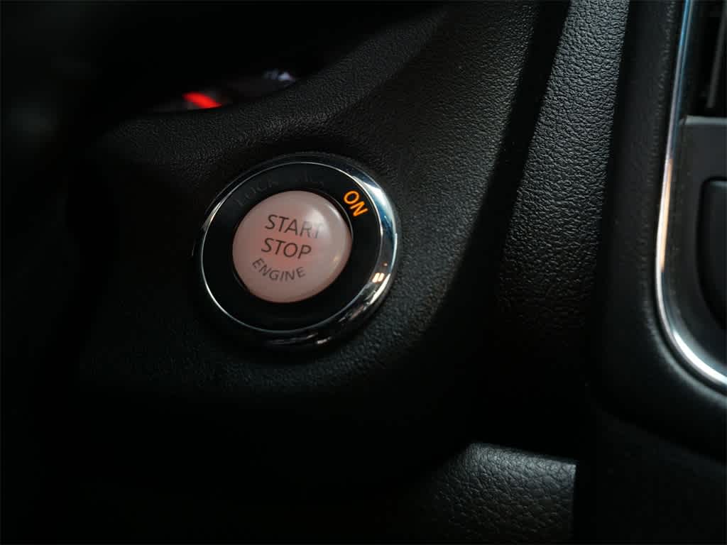 Thumbnail: 2013 Nissan Maxima - 23