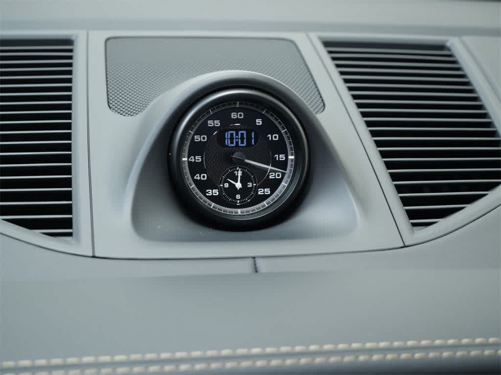 Thumbnail: 2026 Porsche Macan - 21