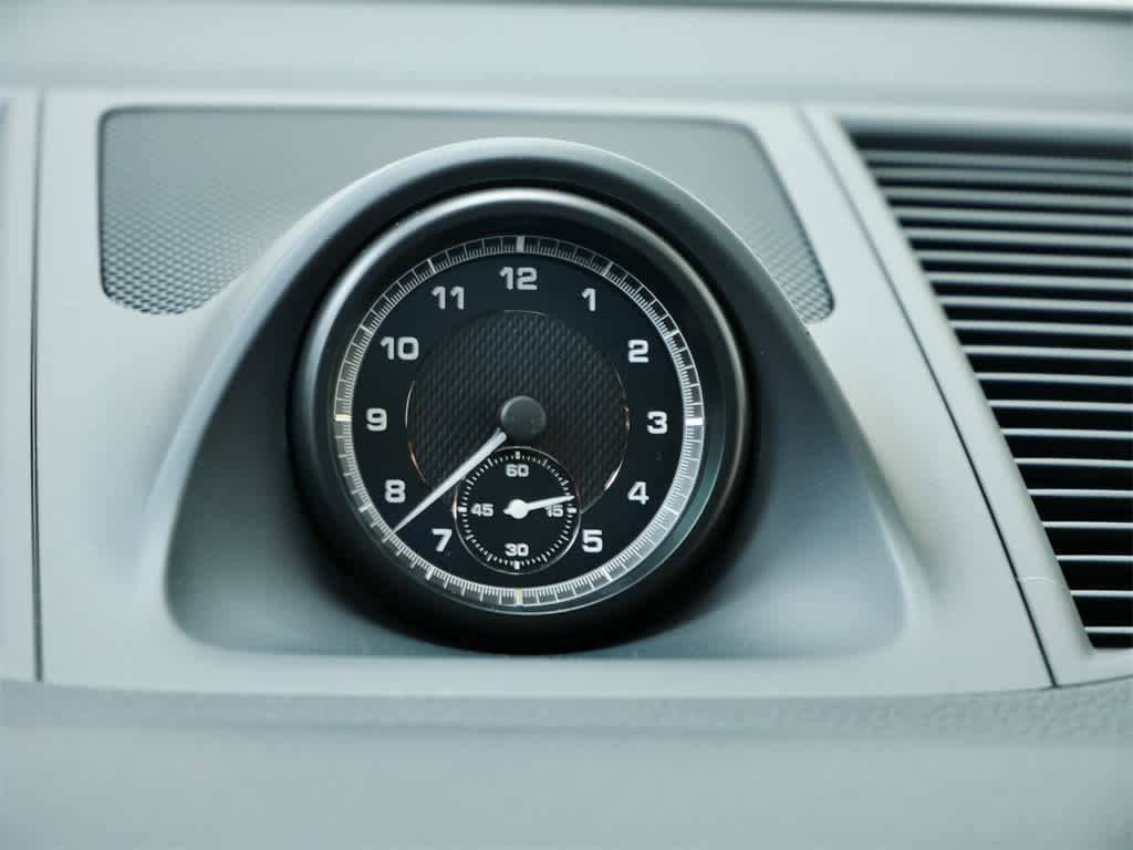 Thumbnail: 2026 Porsche Macan - 22