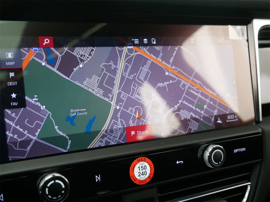 2024 Porsche Macan Base 24