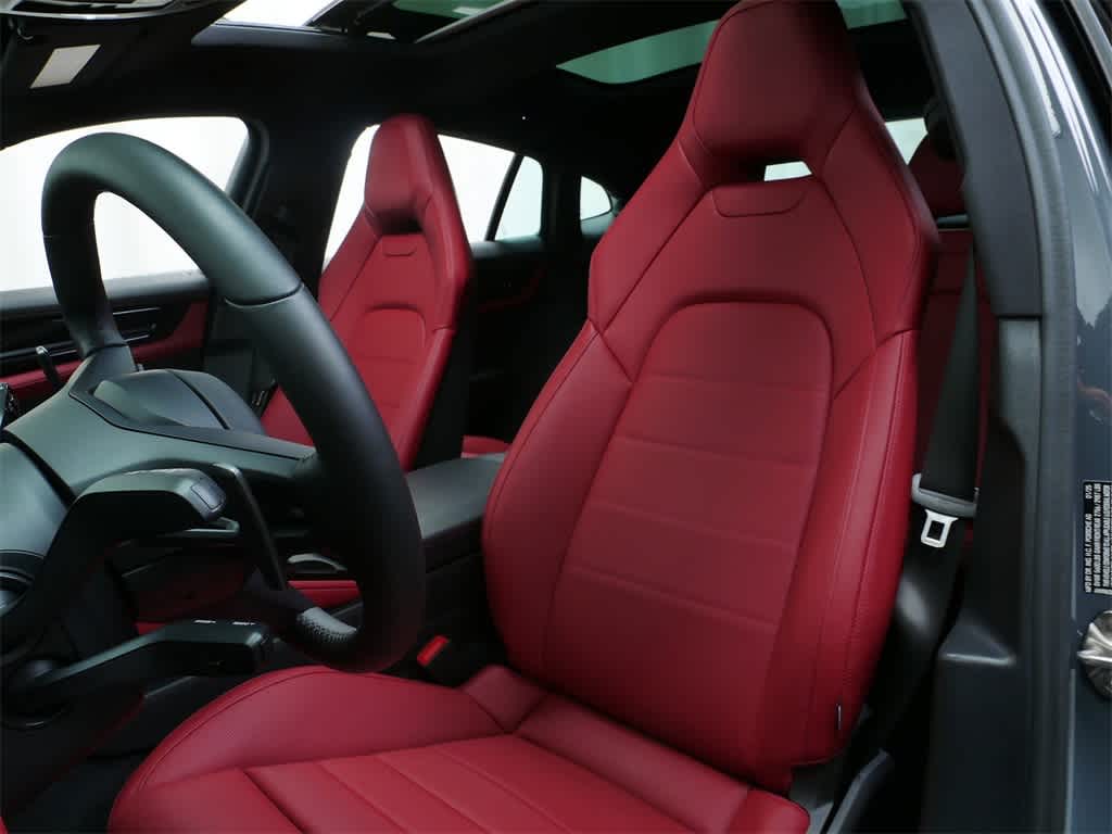 Thumbnail: 2025 Porsche Panamera - 5