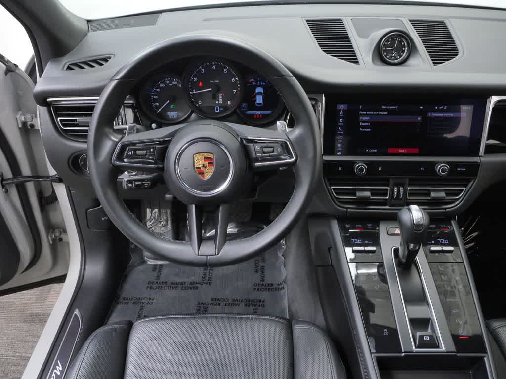 Thumbnail: 2023 Porsche Macan - 16