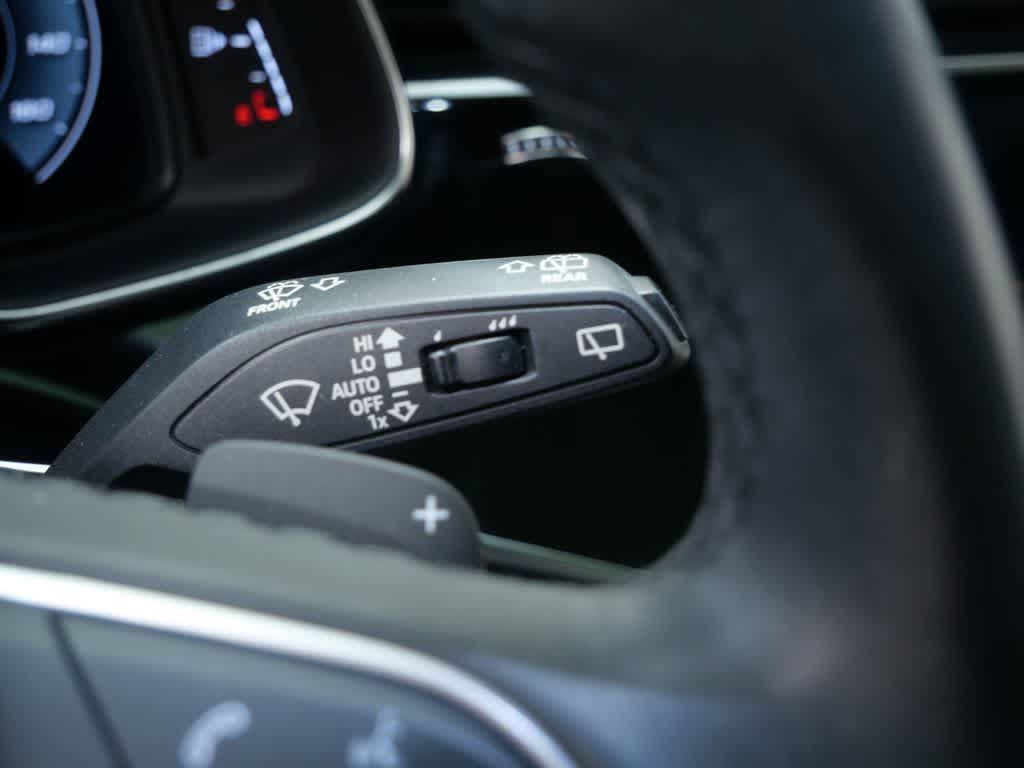 Thumbnail: 2021 Audi Q7 - 25