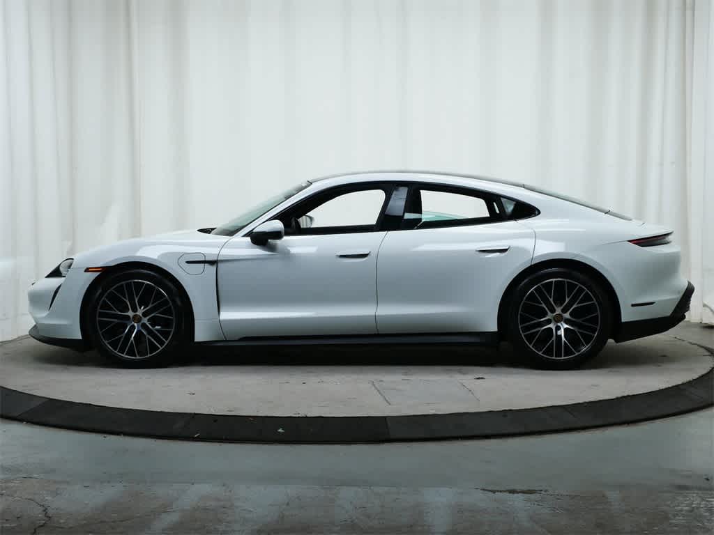 2022 Porsche Taycan  2