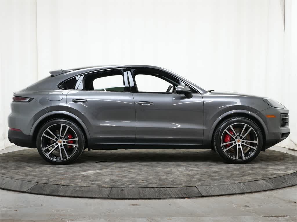 Thumbnail: 2026 Porsche Cayenne - 8