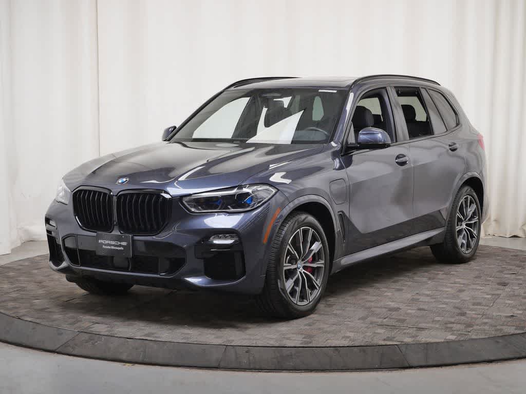 2021 BMW X5 xDrive45e's photo