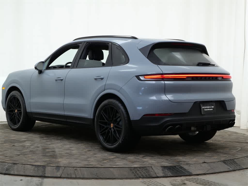 Thumbnail: 2026 Porsche Cayenne - 3