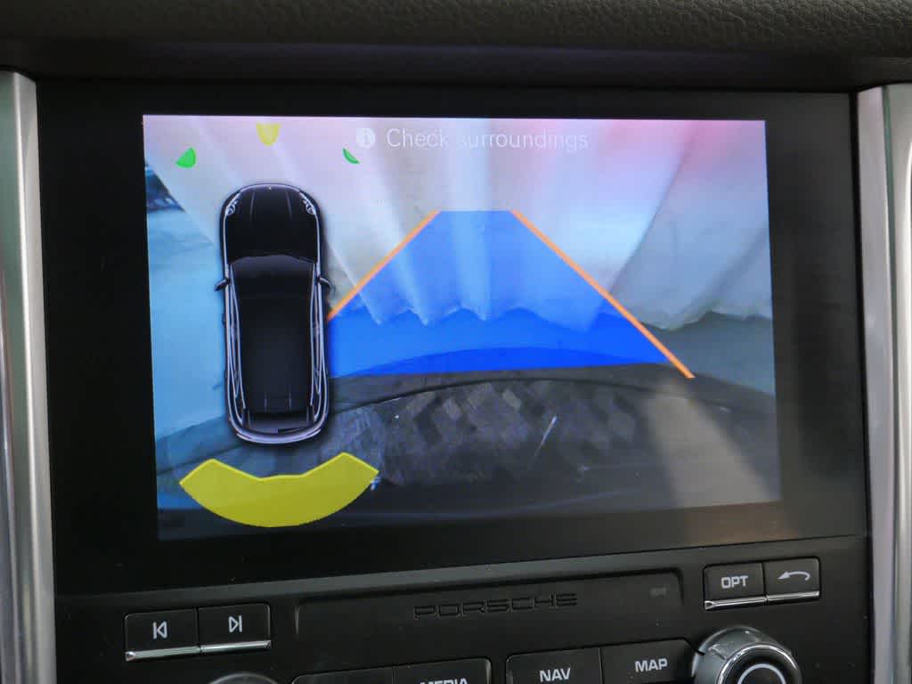 Thumbnail: 2018 Porsche Macan - 27