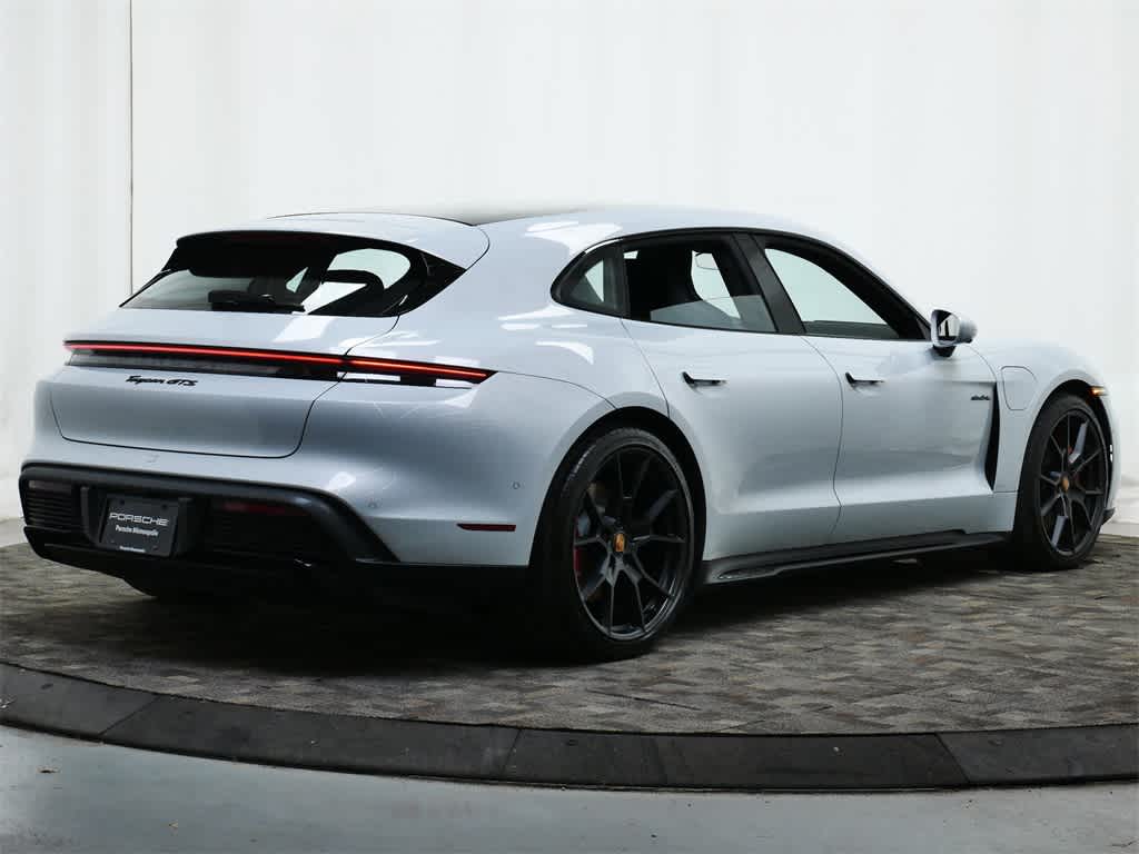 Thumbnail: 2023 Porsche Taycan - 7