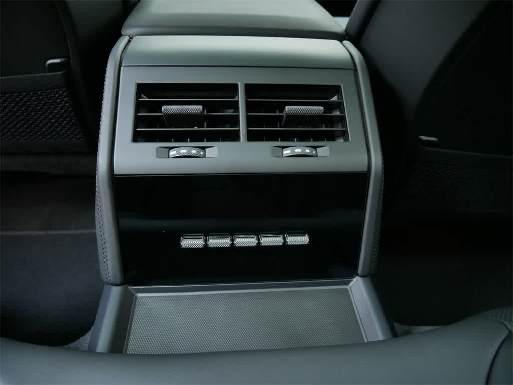 Thumbnail: 2026 Porsche Panamera - 15