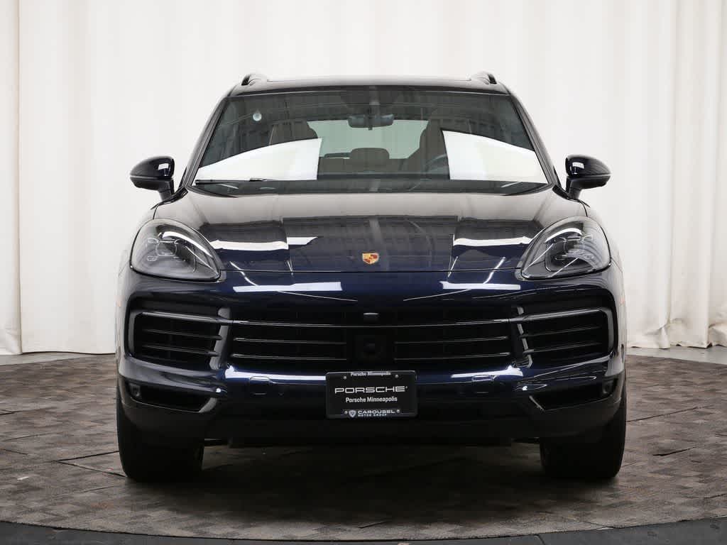 Thumbnail: 2023 Porsche Cayenne - 10