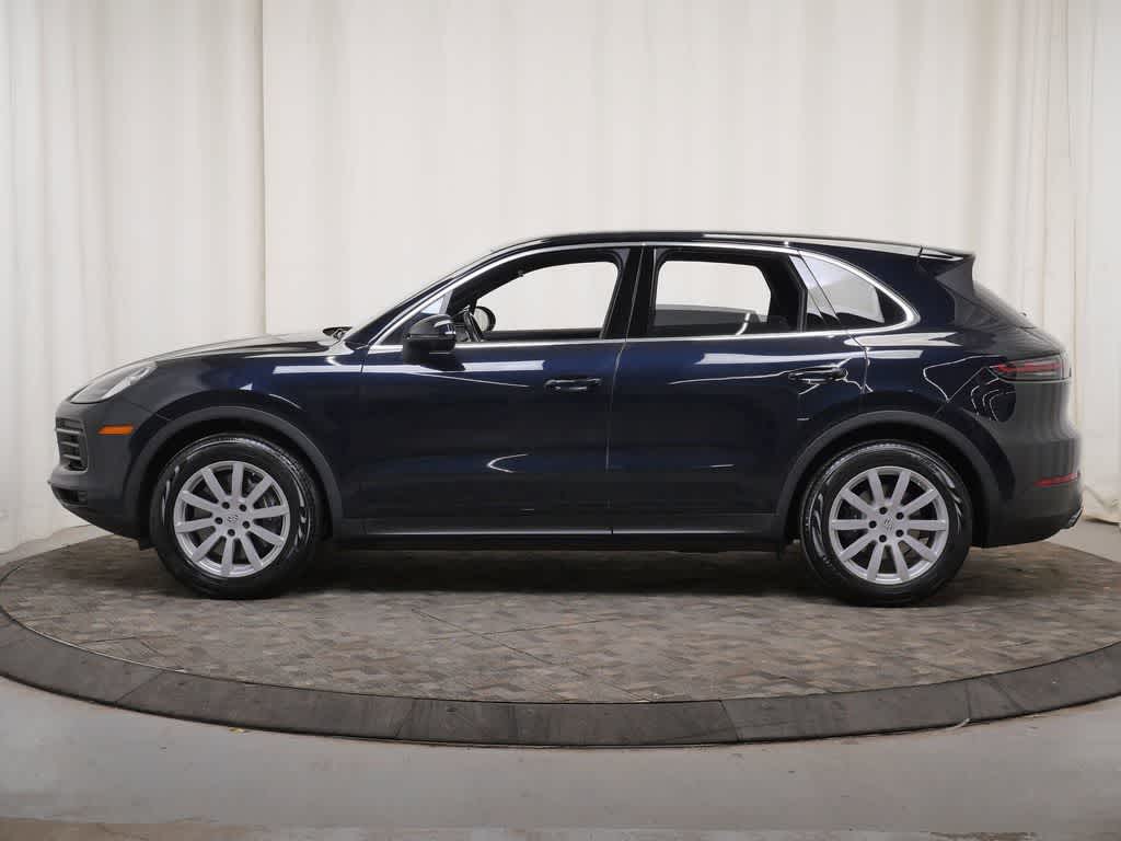 Thumbnail: 2023 Porsche Cayenne - 2