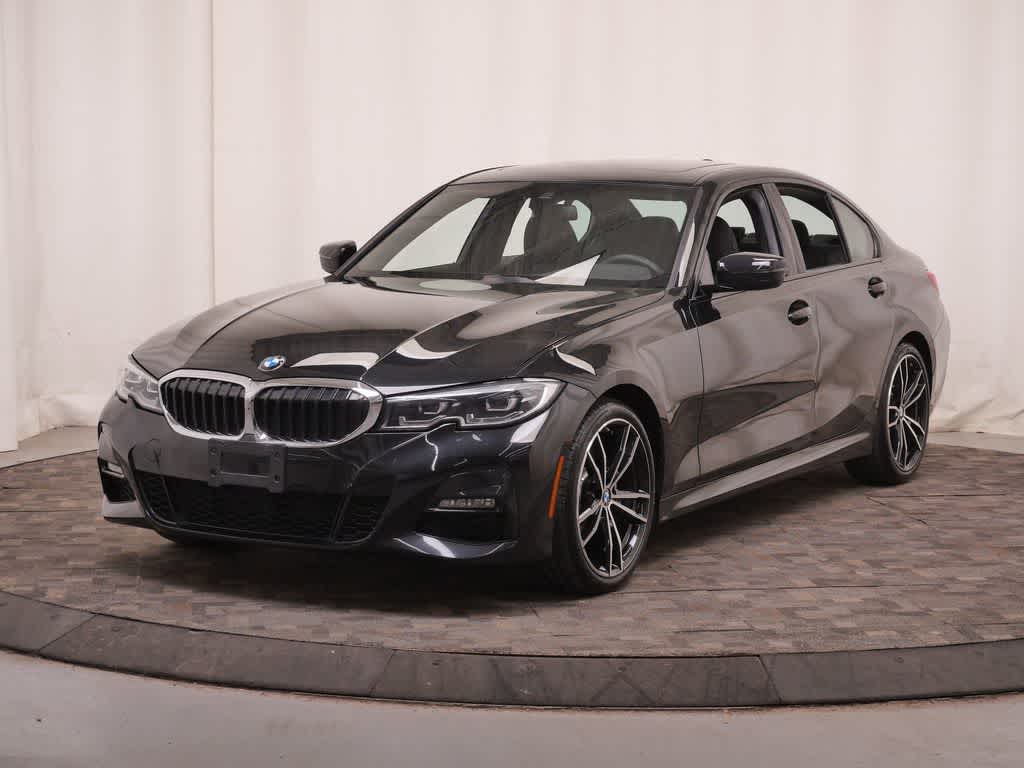 2020 BMW 3 Series 330i xDrive Sedan's photo