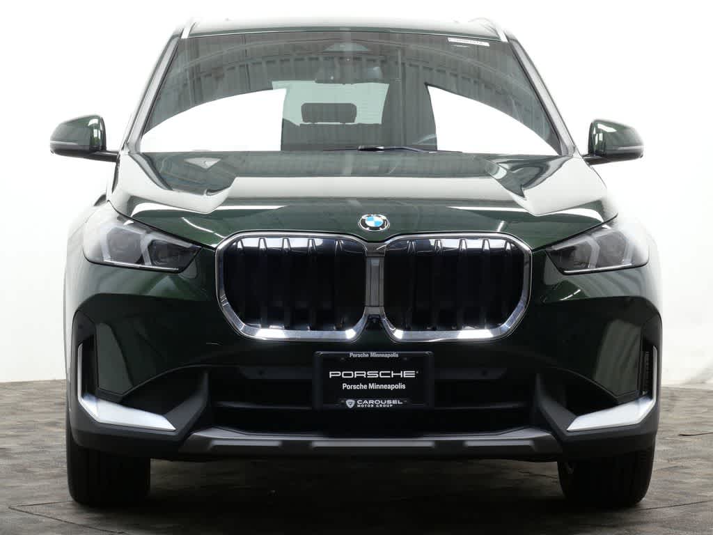 Thumbnail: 2023 BMW X1 - 10