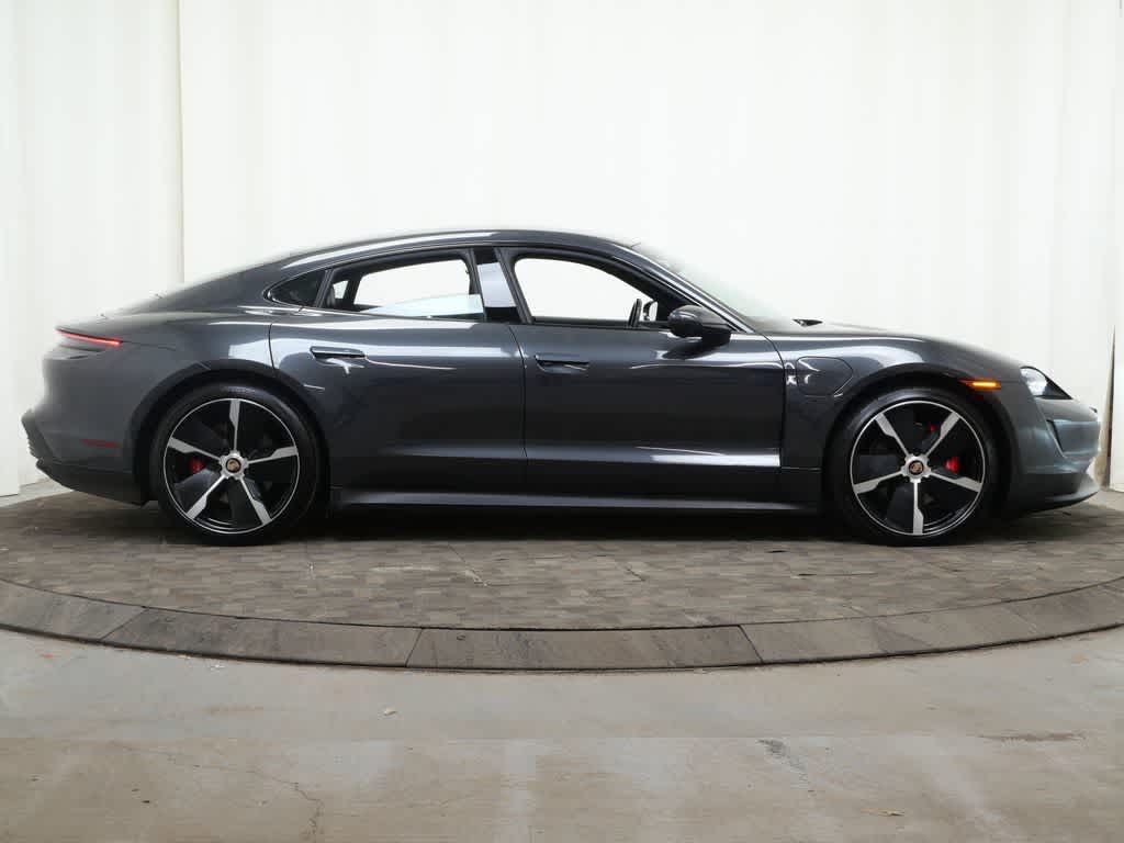 Thumbnail: 2021 Porsche Taycan - 8