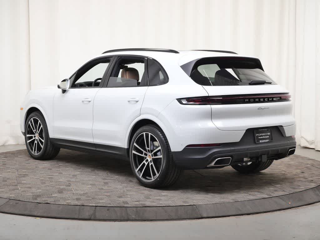 Thumbnail: 2026 Porsche Cayenne - 3