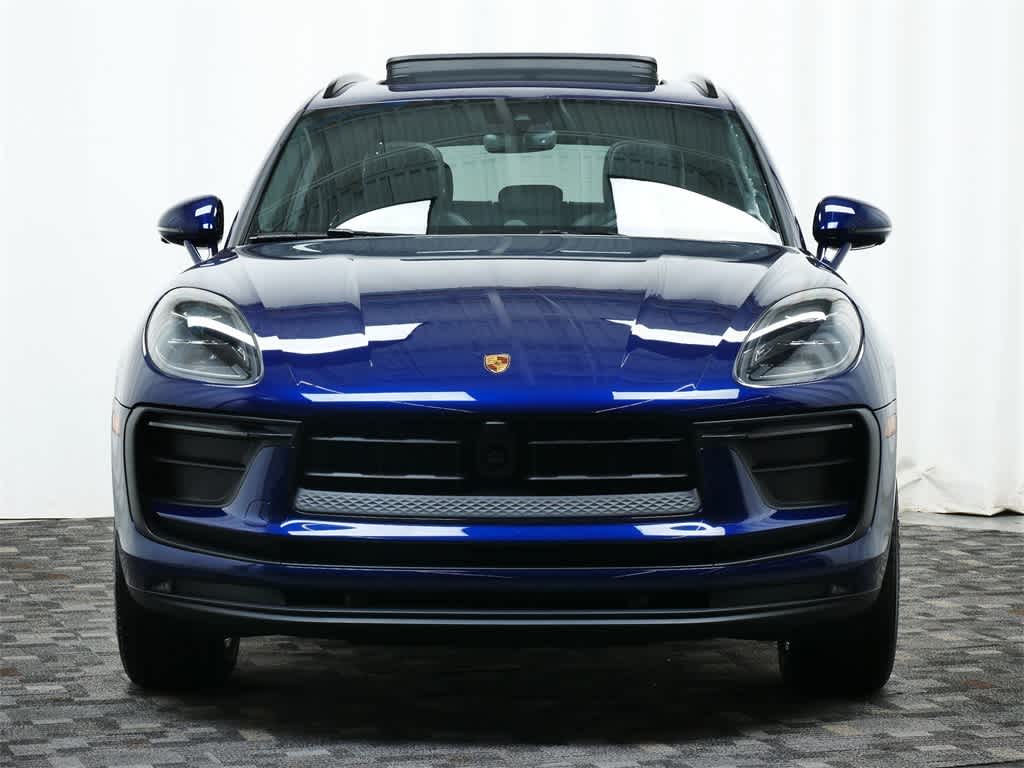 Thumbnail: 2025 Porsche Macan - 10