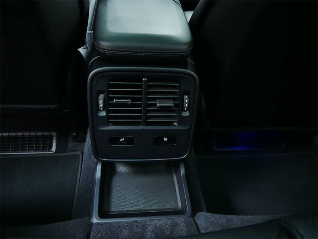 Thumbnail: 2020 Porsche Taycan - 15