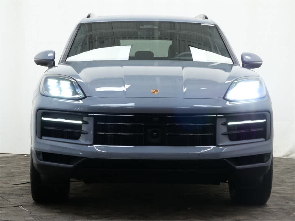 Thumbnail: 2026 Porsche Cayenne - 10