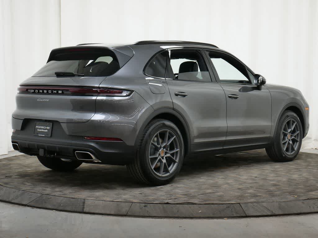 Thumbnail: 2026 Porsche Cayenne - 7
