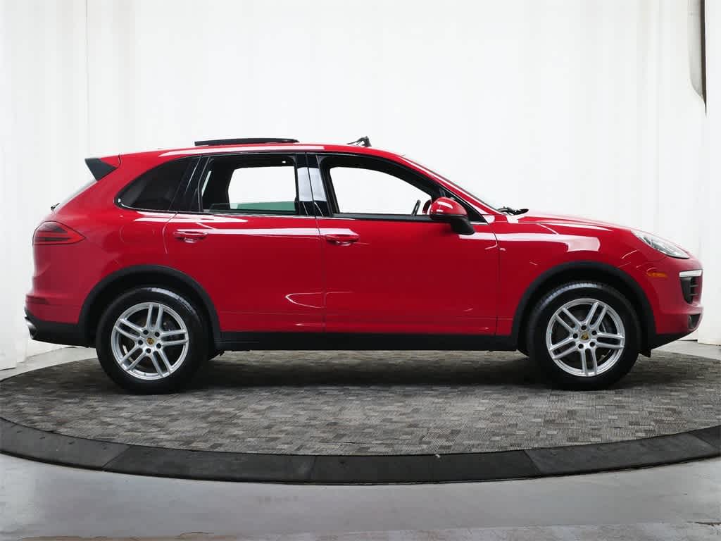 Thumbnail: 2016 Porsche Cayenne - 8