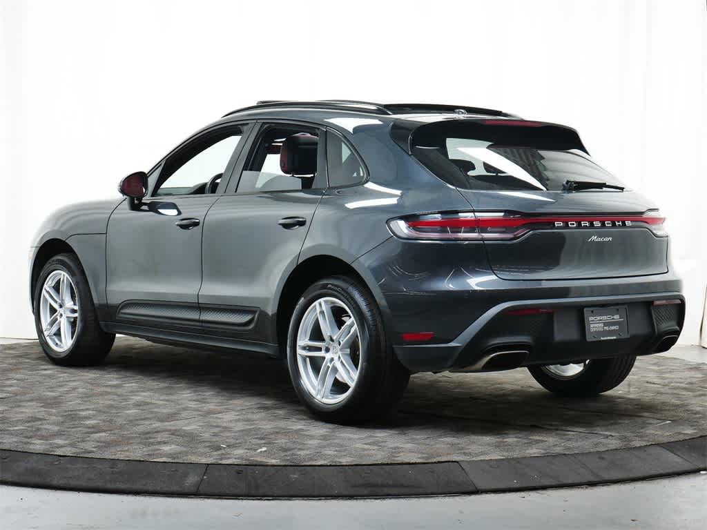 Thumbnail: 2023 Porsche Macan - 3
