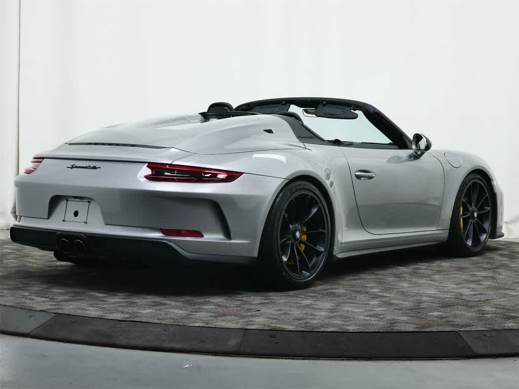 Thumbnail: 2019 Porsche 911 - 7