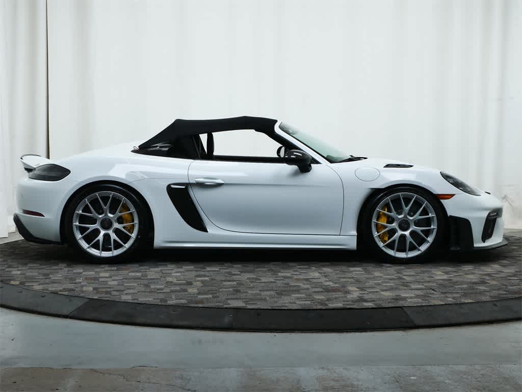 Thumbnail: 2025 Porsche  - 9
