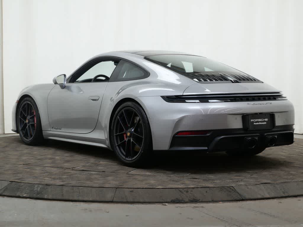 Thumbnail: 2026 Porsche 911 - 3